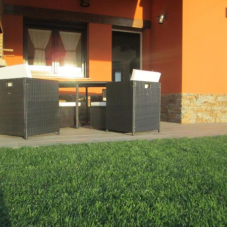 Apartamentos Fonte Villar Navia Luaran gambar