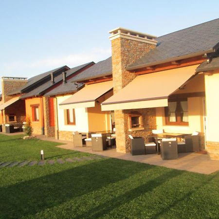 Apartamentos Fonte Villar Navia Luaran gambar