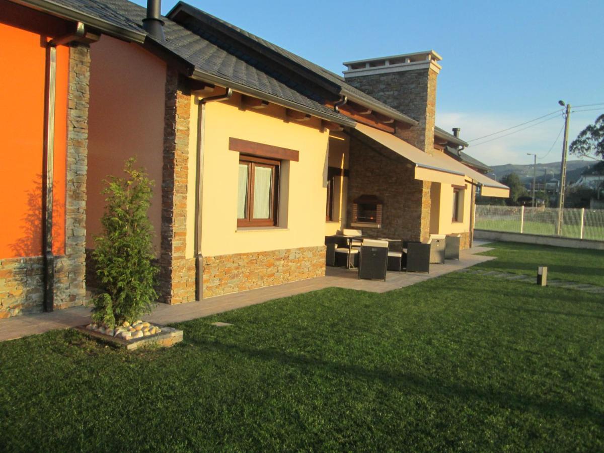 Apartamentos Fonte Villar Navia Luaran gambar